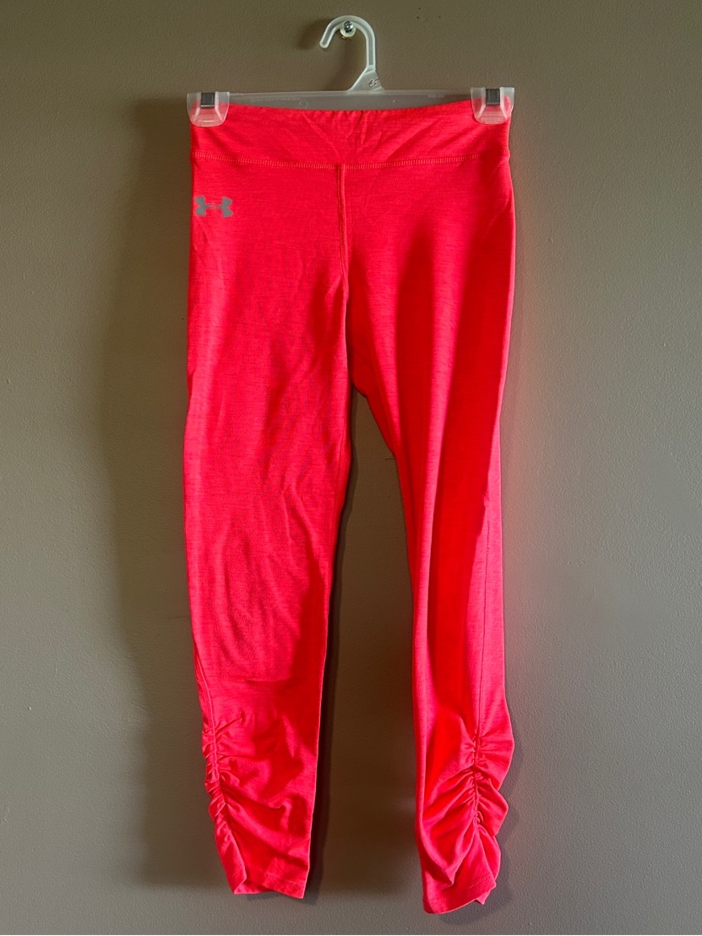 Under Armour Girls' Neon Coral Pink Ruched Ankle Leggings